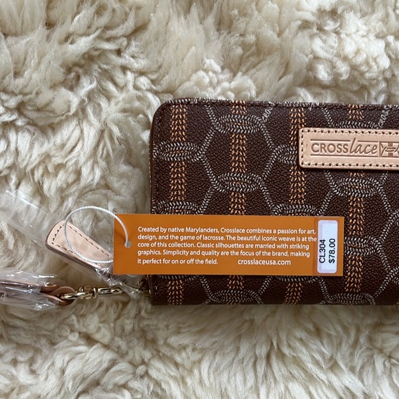 NWT Crosslace leather wristlet,lacrosse weave print leather and natural leather - Picture 2 of 11
